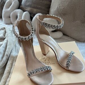 Badgley Mischka Jewel Shoes 7.5